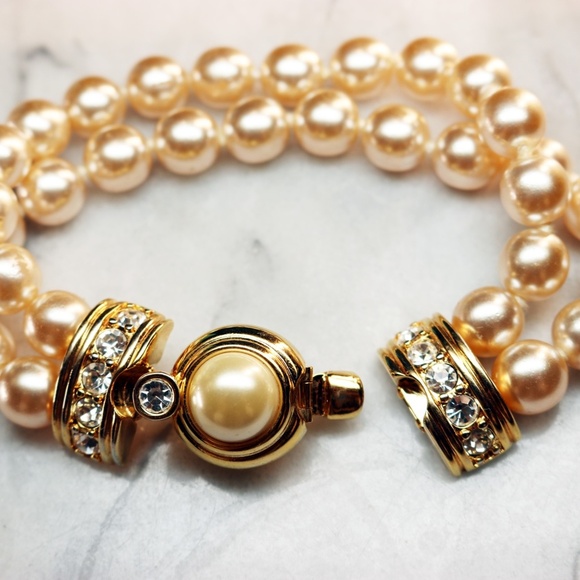 ⚜️ Kenneth Jay Lane Double Strand Pearl Bracelet - Picture 8 of 9
